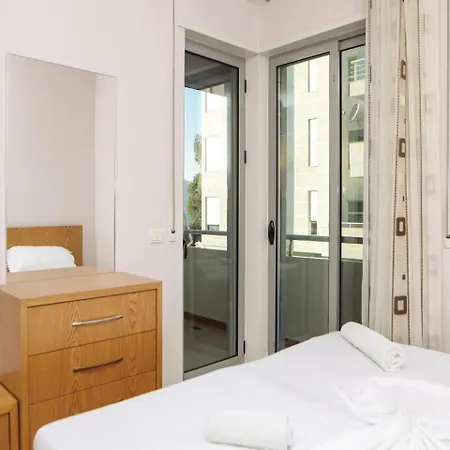 One-bedroom In *